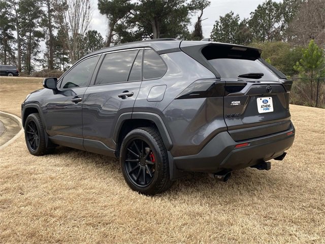 Used 2019 Toyota RAV4 XLE image 8
