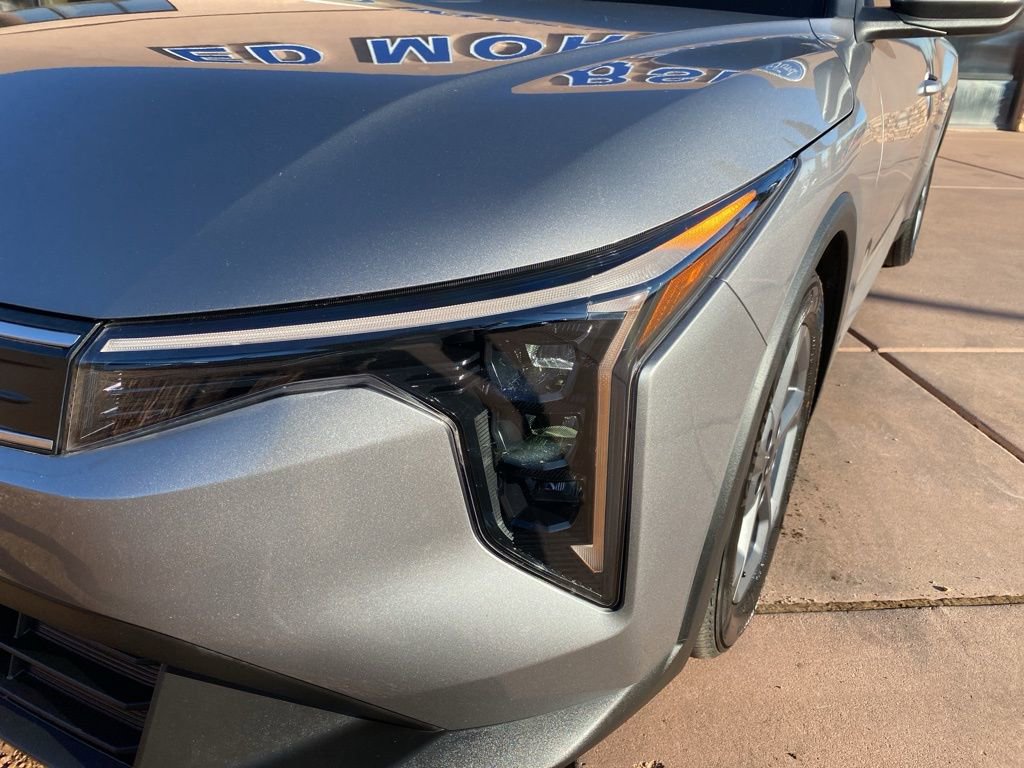 Certified 2025 Kia K4 FWD image 3