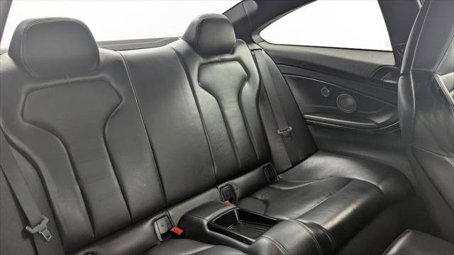 Used 2016 BMW M4 Coupe image 18