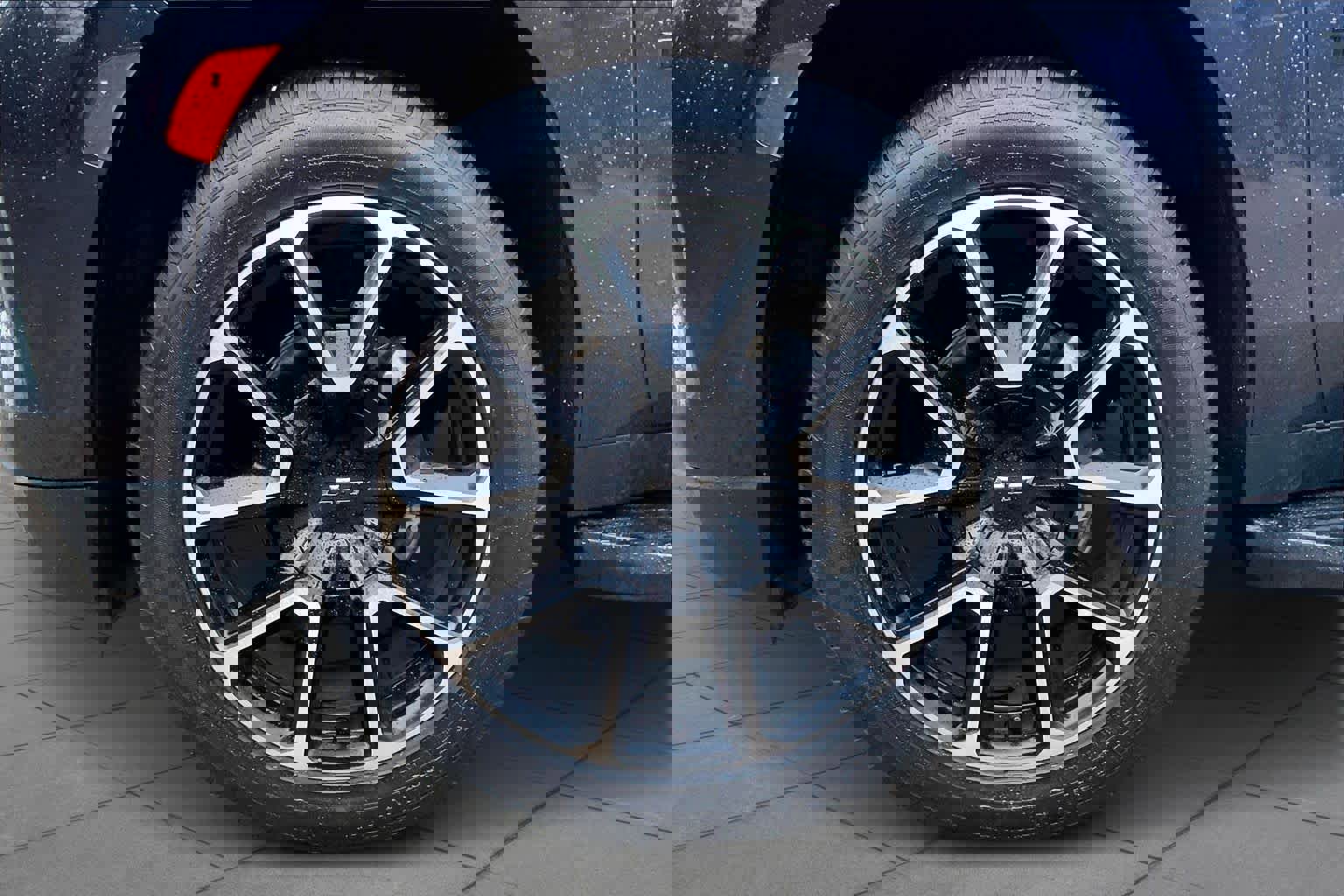 Used 2022 Chevrolet Tahoe RST w/ Sport Performance Package image 11