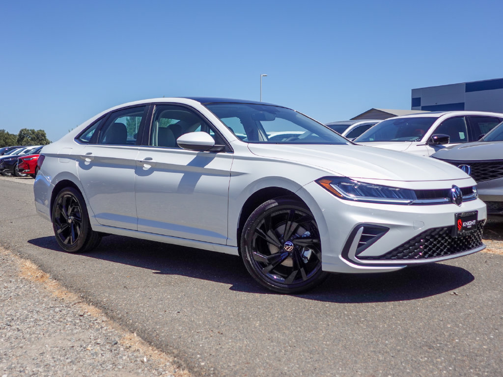 New 2026 Volkswagen Jetta SE FWD image 5