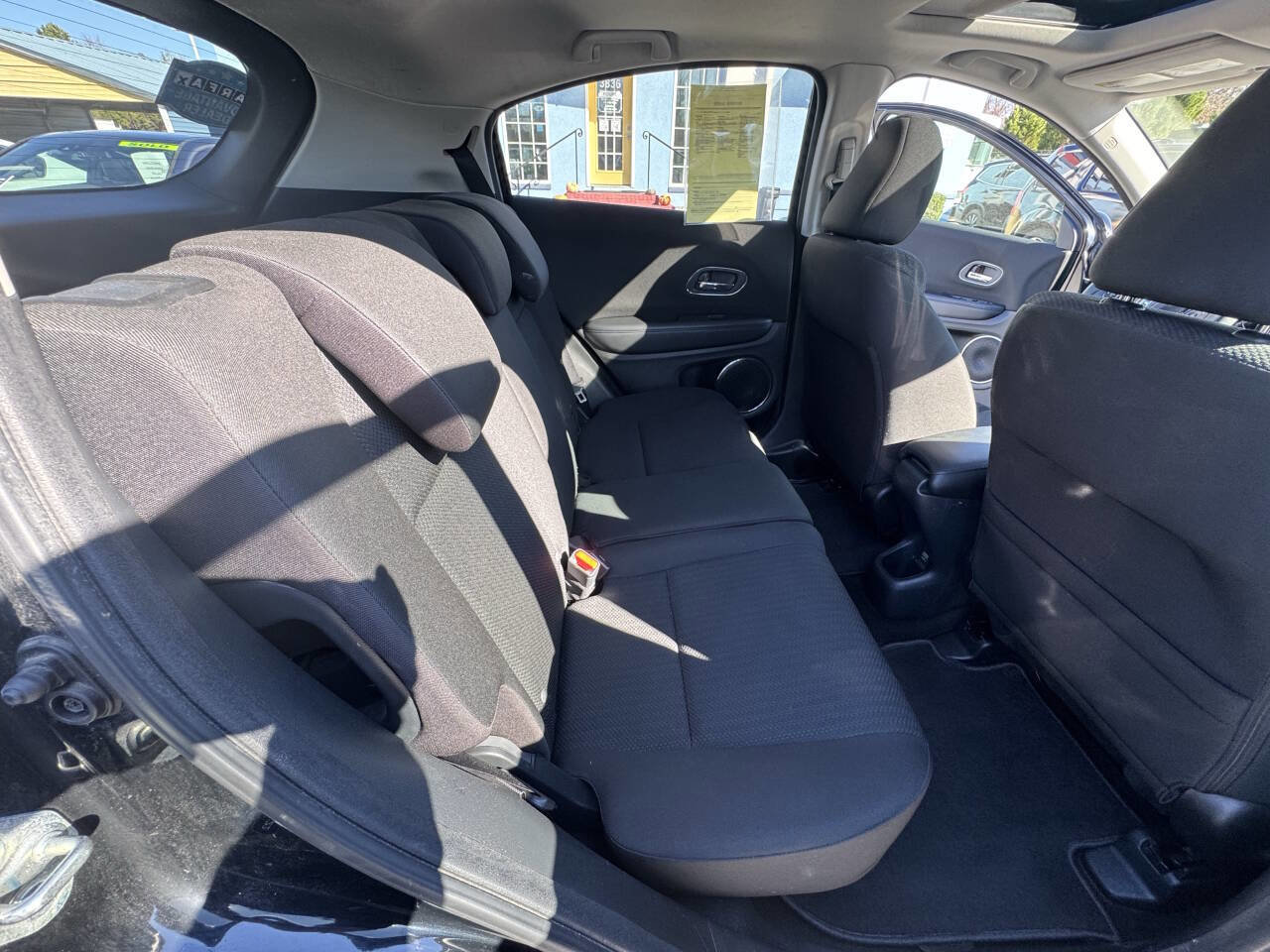 Used 2017 Honda HR-V EX image 30