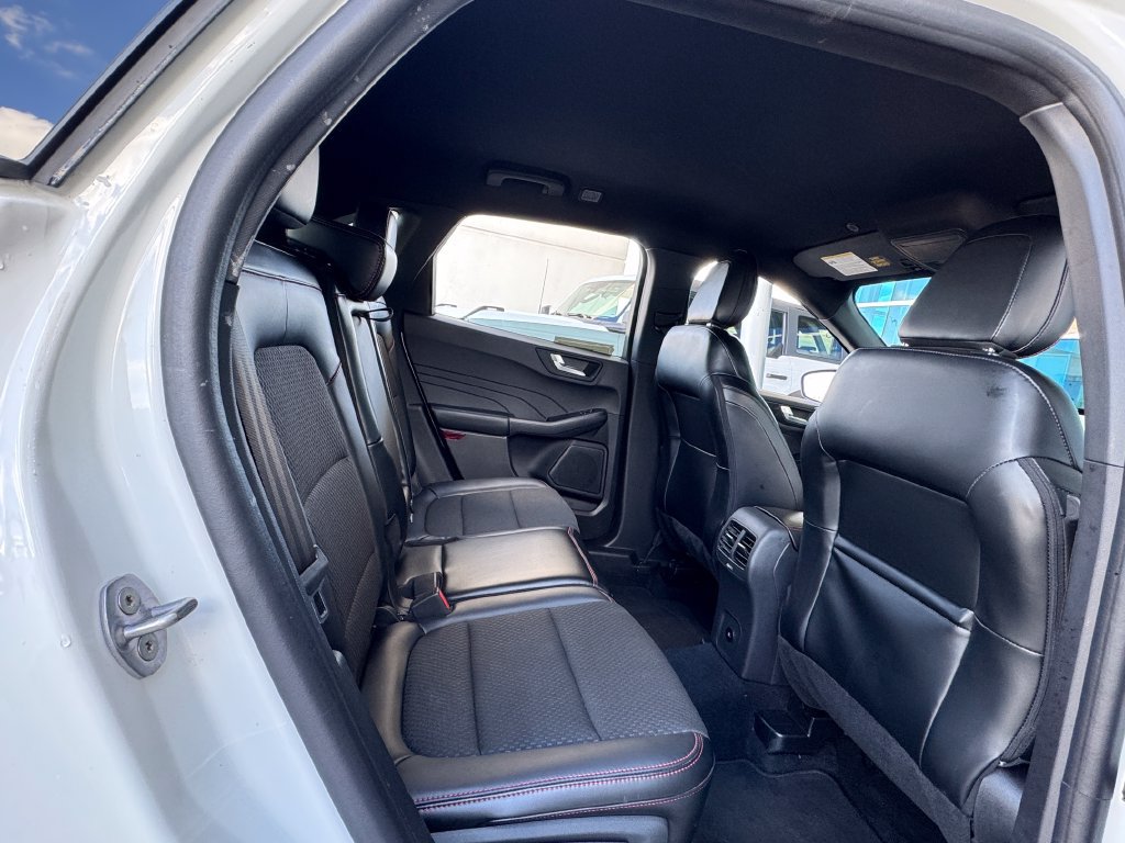 Used 2024 Ford Escape ST-Line w/ Tech Pack #1 AWD/4WD image 32