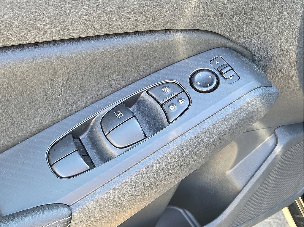 Used 2025 Nissan Altima 2.5 SV image 20