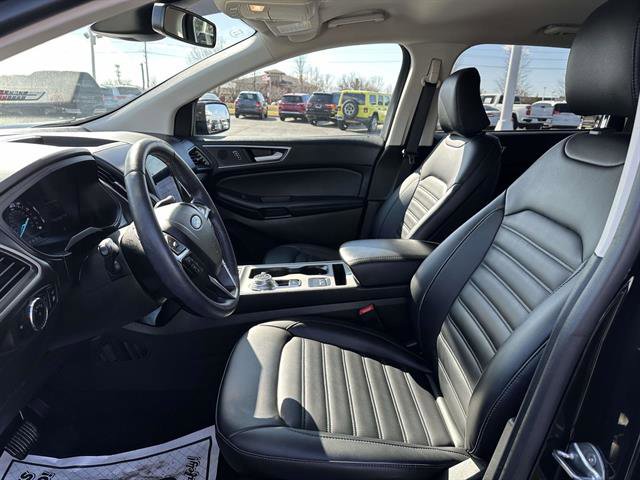 Used 2024 Ford Edge SEL w/ Convenience Package image 10