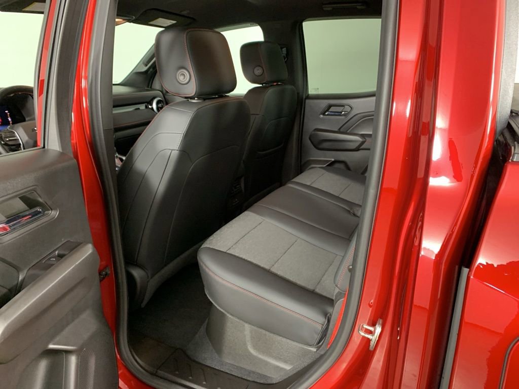 Used 2023 Chevrolet Colorado Z71 w/ Z71 Convenience Package 2 image 29