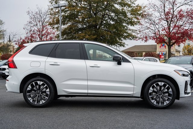 New 2026 Volvo XC60 B5 Plus w/ Protection Package Premier image 3