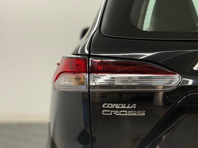 Certified 2026 Toyota Corolla Cross L image 9