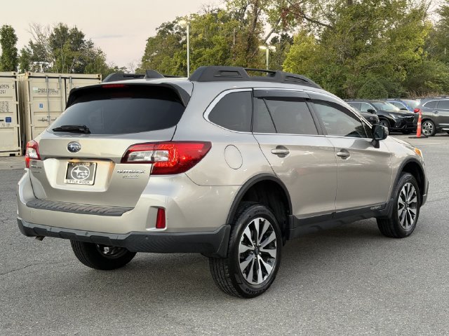 Used 2017 Subaru Outback 2.5i Limited AWD/4WD image 3