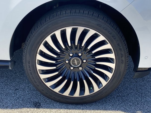 Used 2021 Lincoln Navigator Black Label image 28