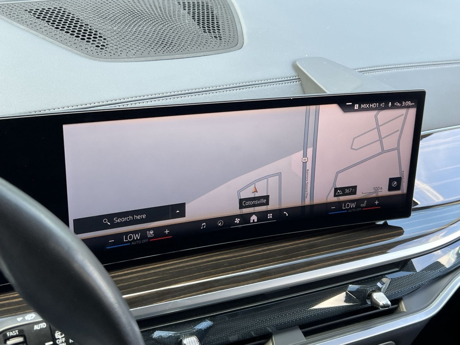 Used 2025 BMW X7 xDrive40i AWD/4WD image 25