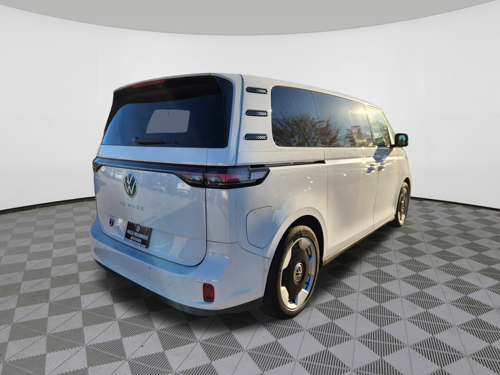 New 2025 Volkswagen ID. Buzz Pro S RWD image 4