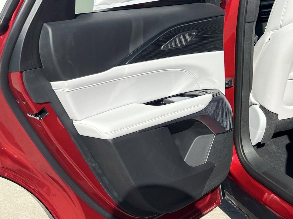 New 2025 Cadillac Lyriq Sport image 27