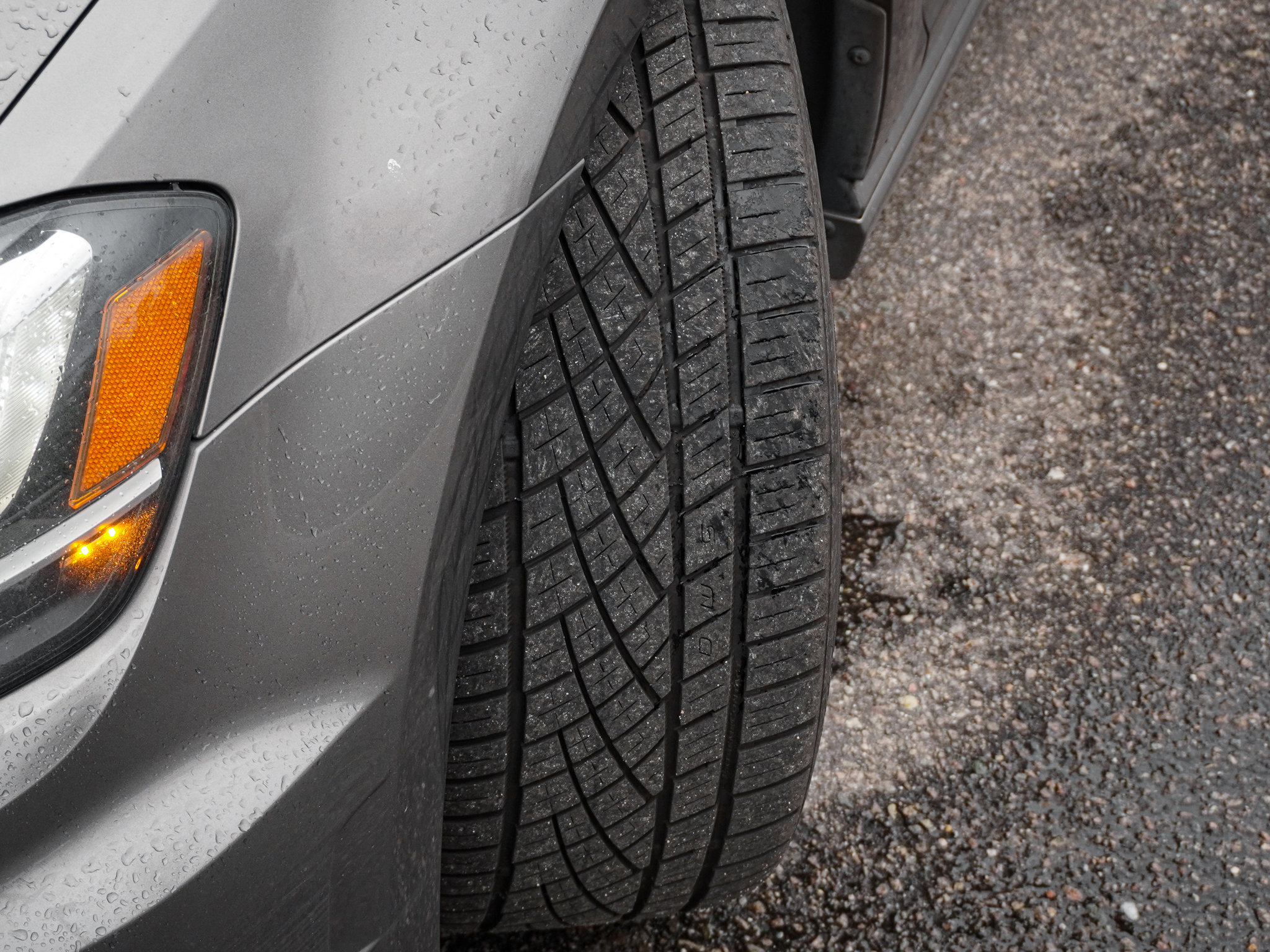 Used 2015 Volkswagen Golf R 4-Door image 12