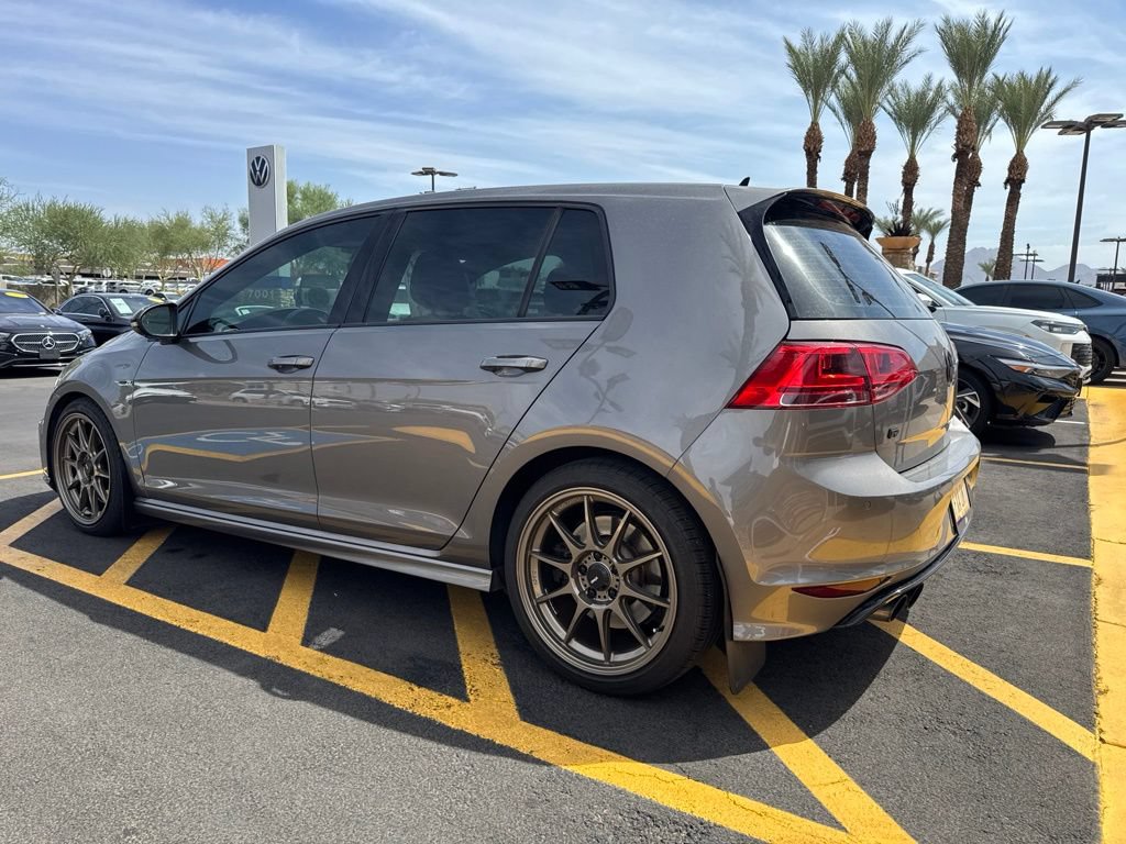 Used 2017 Volkswagen Golf R 4-Door AWD/4WD image 8