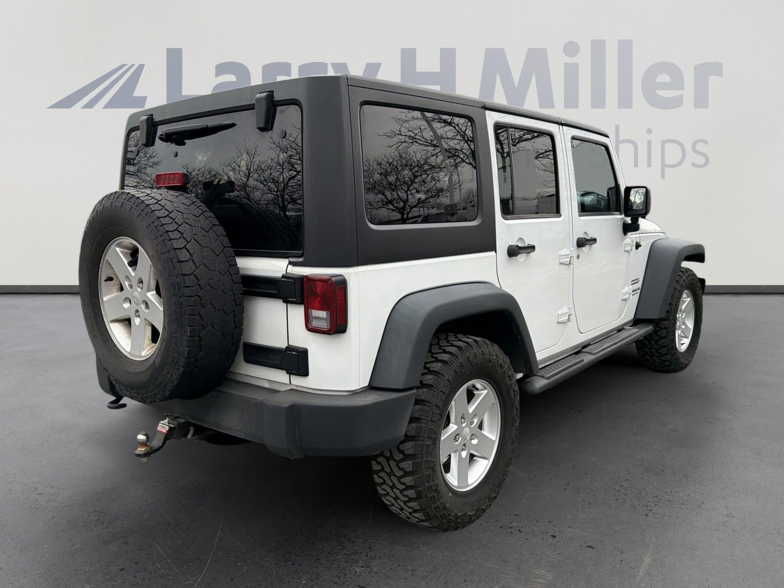 Used 2013 Jeep Wrangler Unlimited Sport image 8