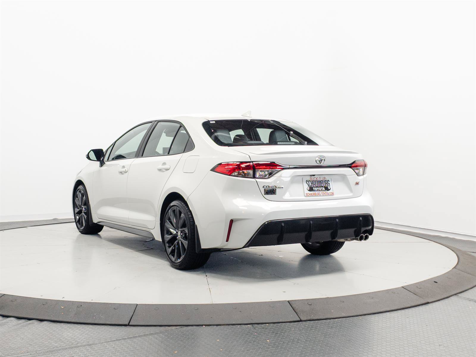 Certified 2026 Toyota Corolla SE w/ SE Package FWD image 10