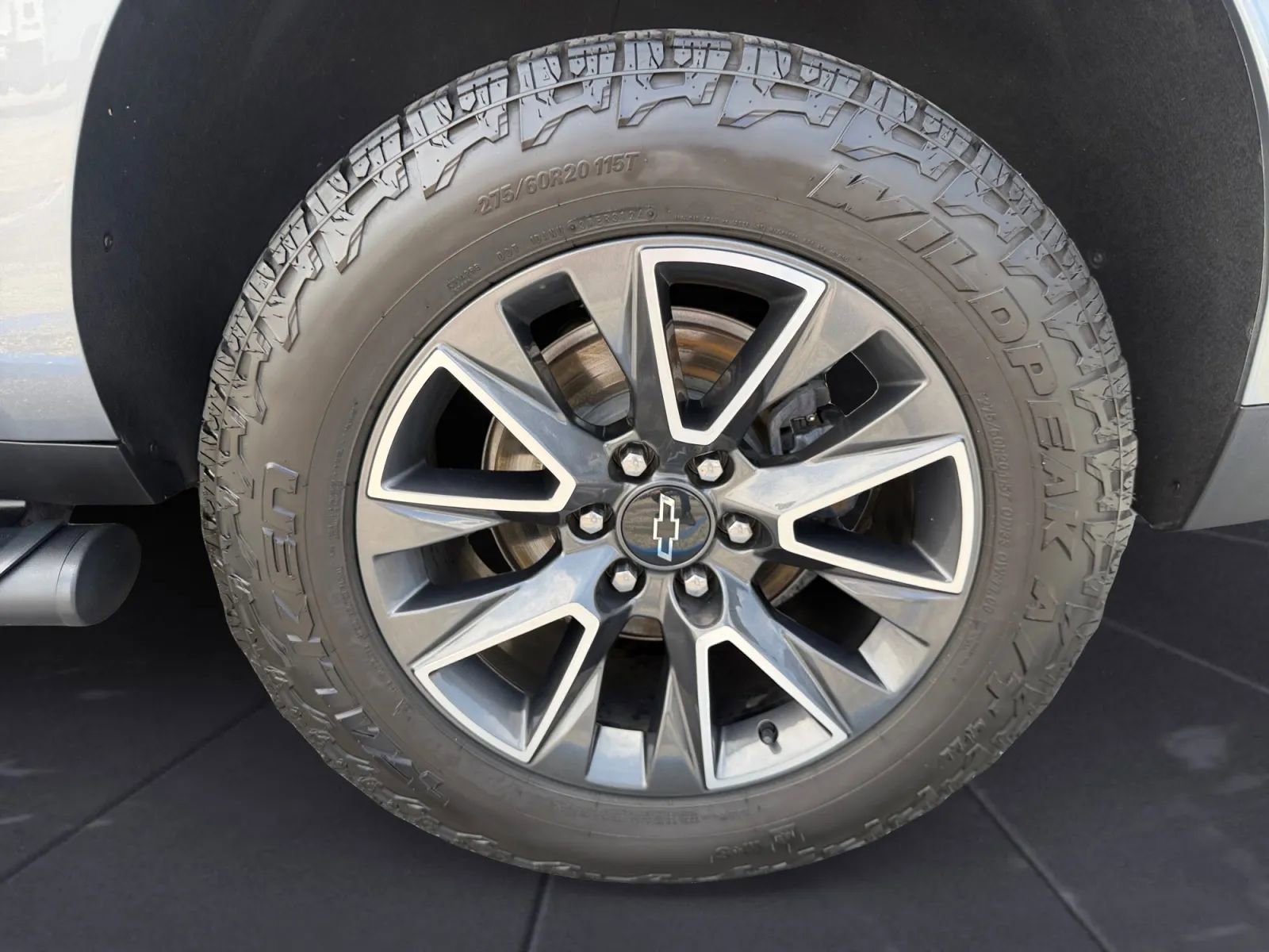Used 2022 Chevrolet Suburban Z71 AWD/4WD image 36