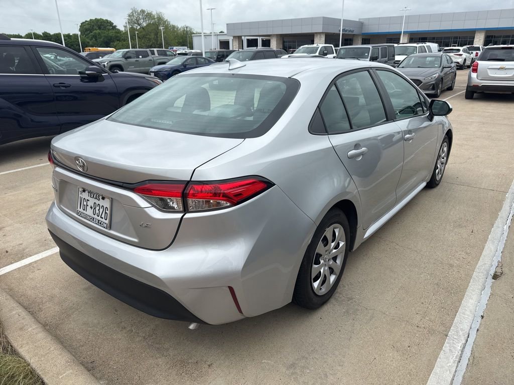 Used 2024 Toyota Corolla LE image 4