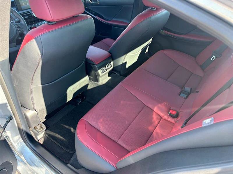 Used 2025 Lexus IS 350 F Sport image 34