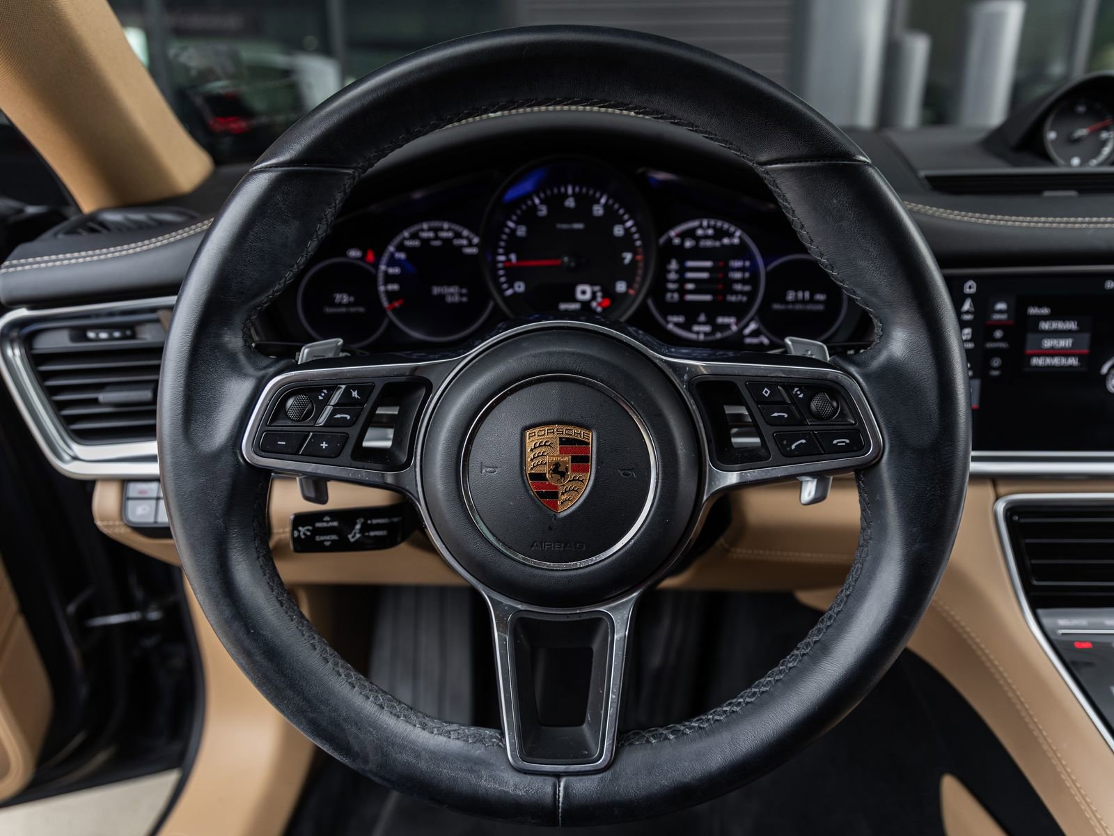 Certified 2018 Porsche Panamera image 25