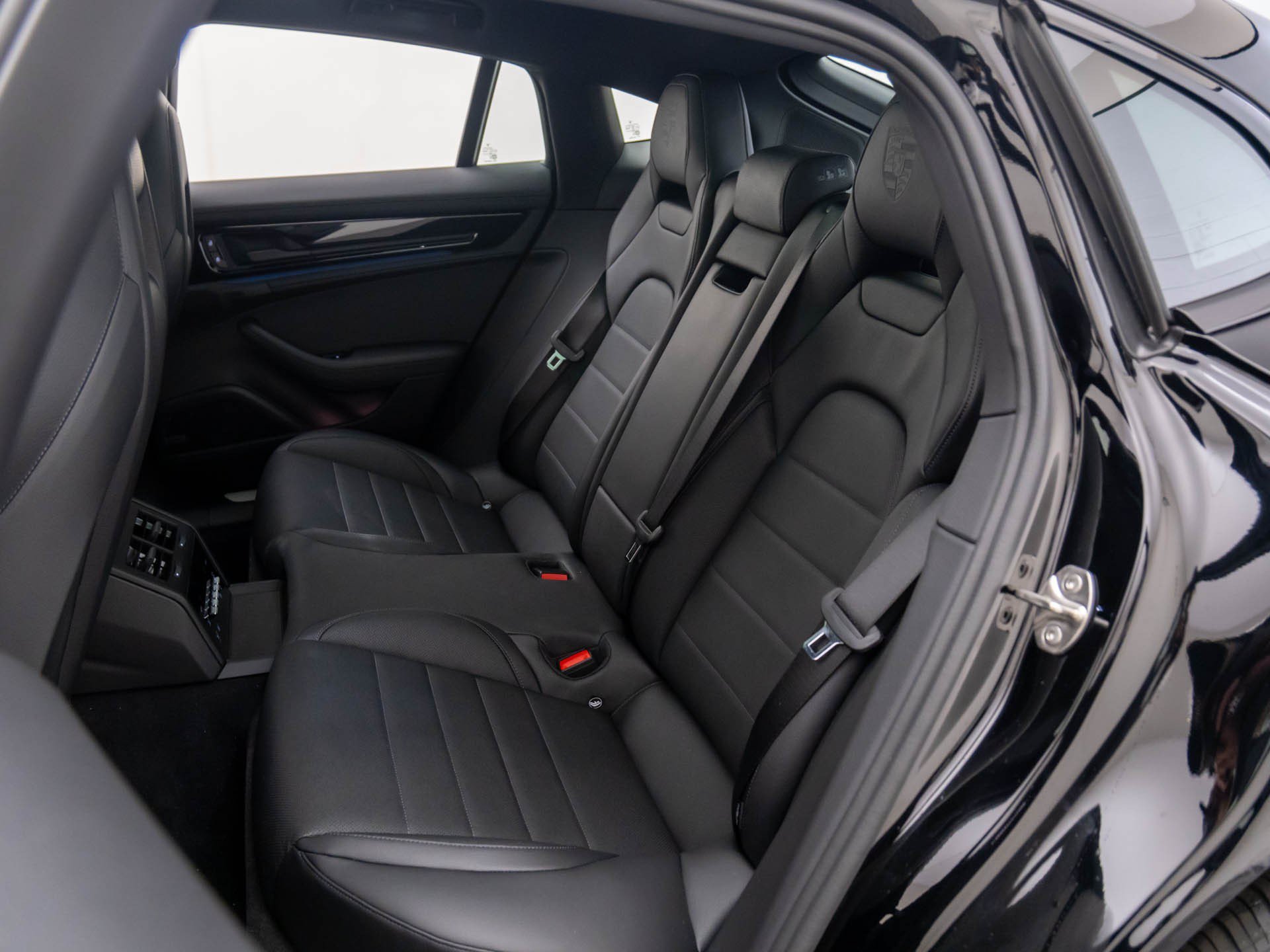 New 2026 Porsche Panamera 4 AWD/4WD image 18