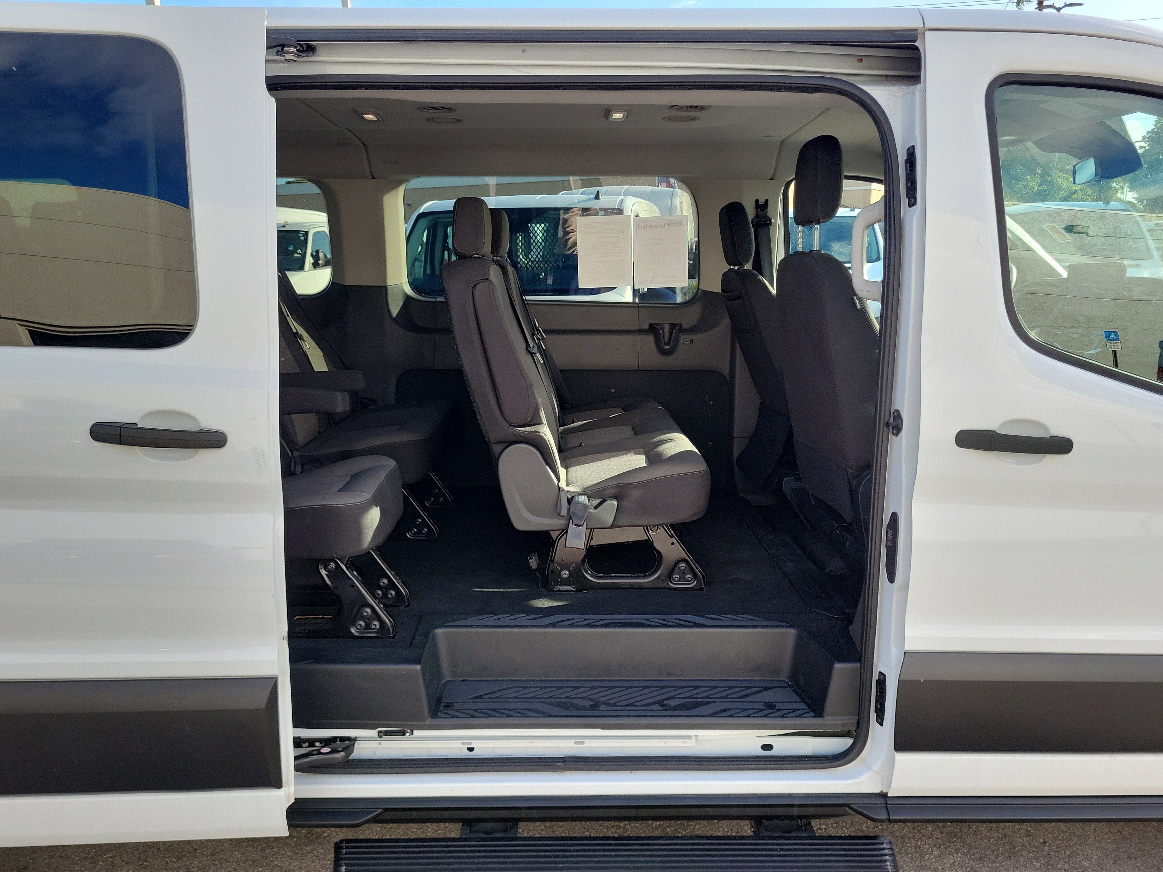 Used 2023 Ford Transit 350 XLT image 12