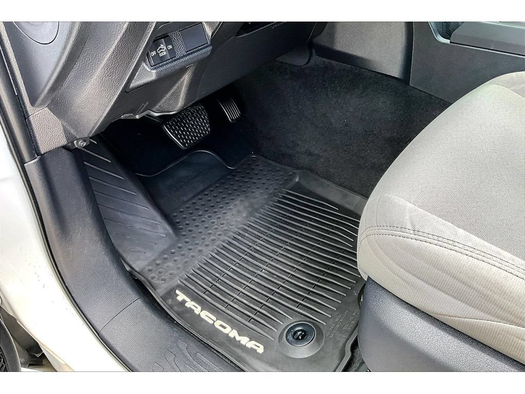 Used 2024 Toyota Tacoma SR5 RWD image 29