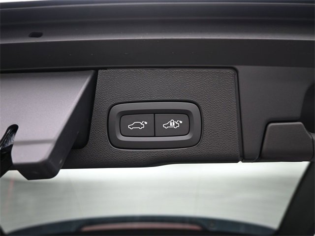 New 2026 Volvo XC60 B5 Plus w/ Protection Package Premier image 31