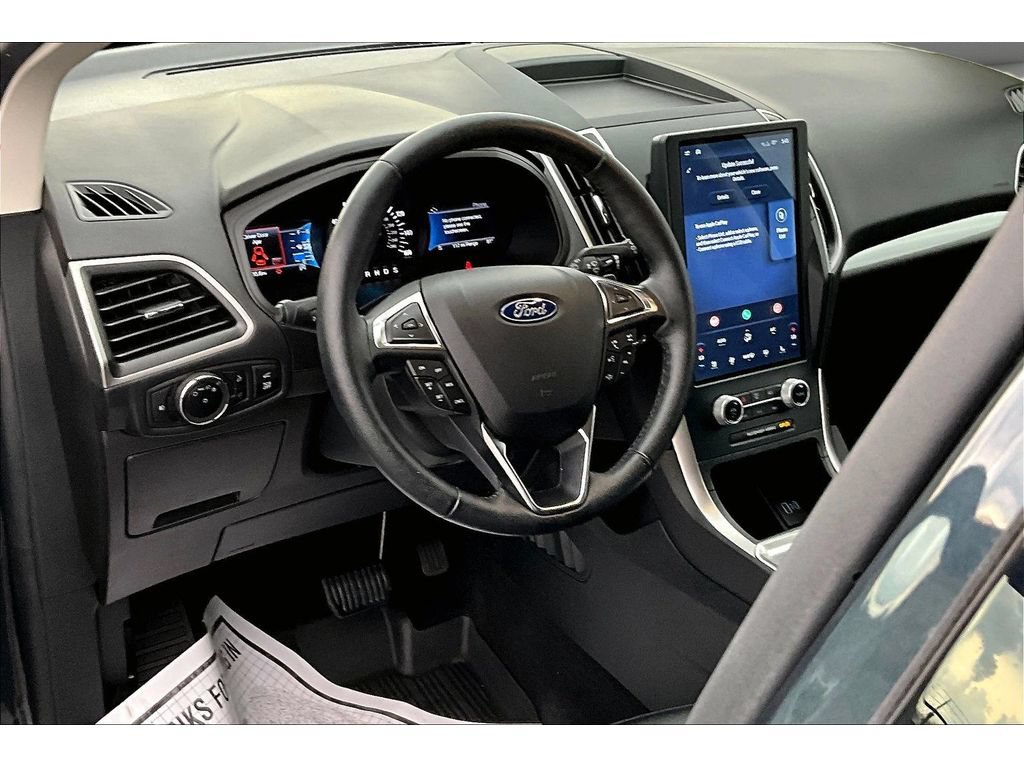 Used 2023 Ford Edge SEL w/ Convenience Package AWD/4WD image 16