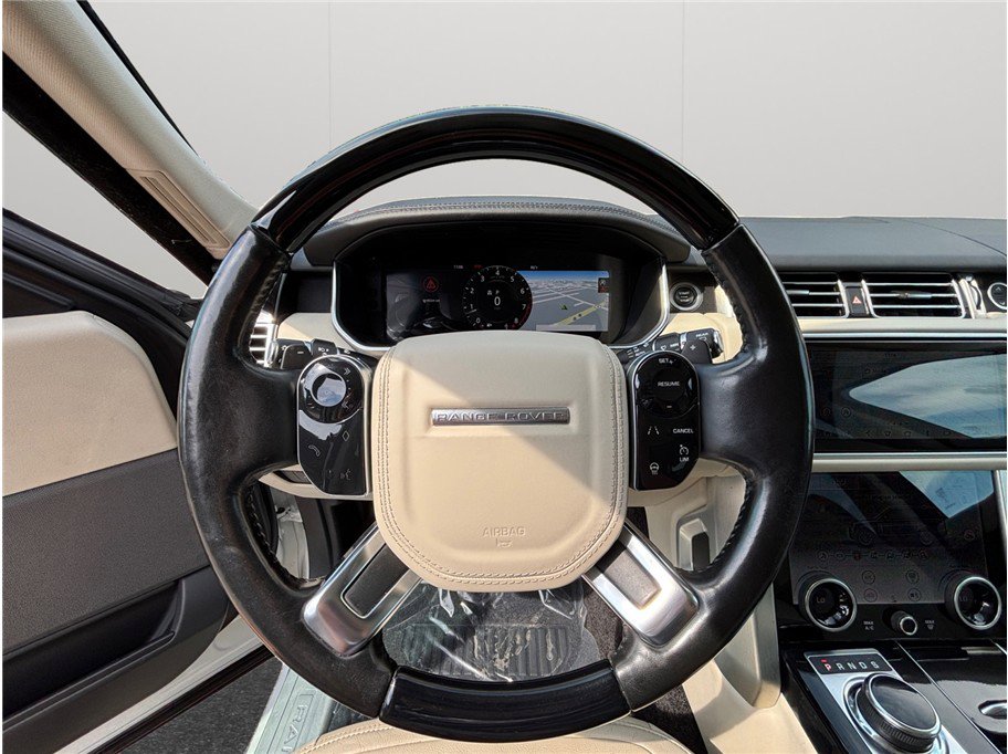 Used 2018 Land Rover Range Rover image 25