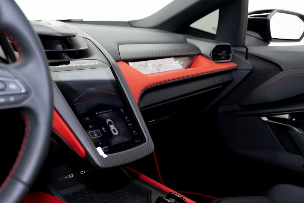 Used 2024 Lamborghini Revuelto image 55