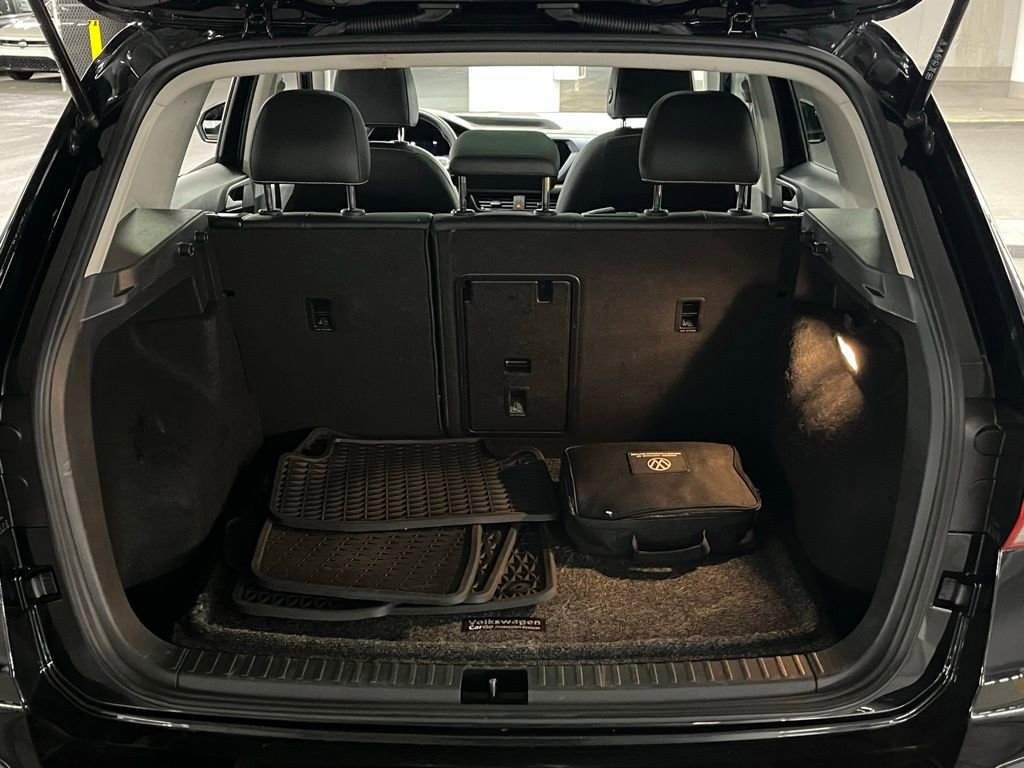 Used 2022 Volkswagen Taos SE w/ Panoramic Sunroof Package image 37
