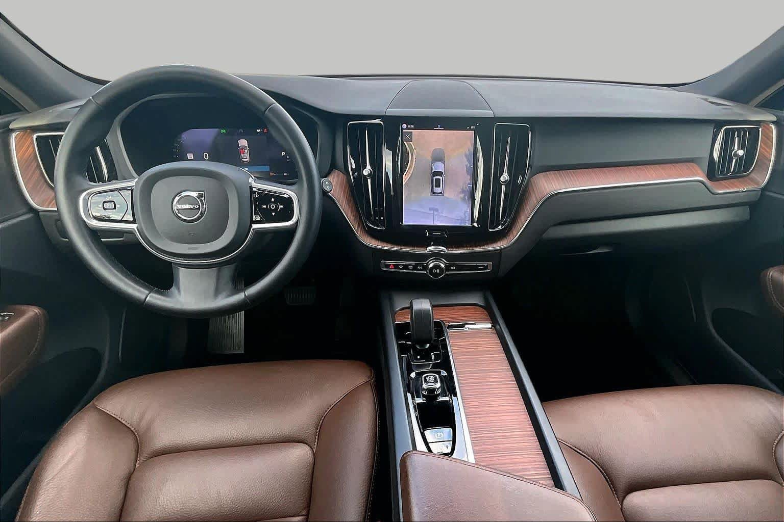 Used 2023 Volvo XC60 B5 Plus w/ Climate Package AWD/4WD image 15