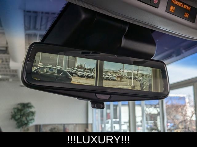 Used 2019 Cadillac Escalade ESV Luxury image 35