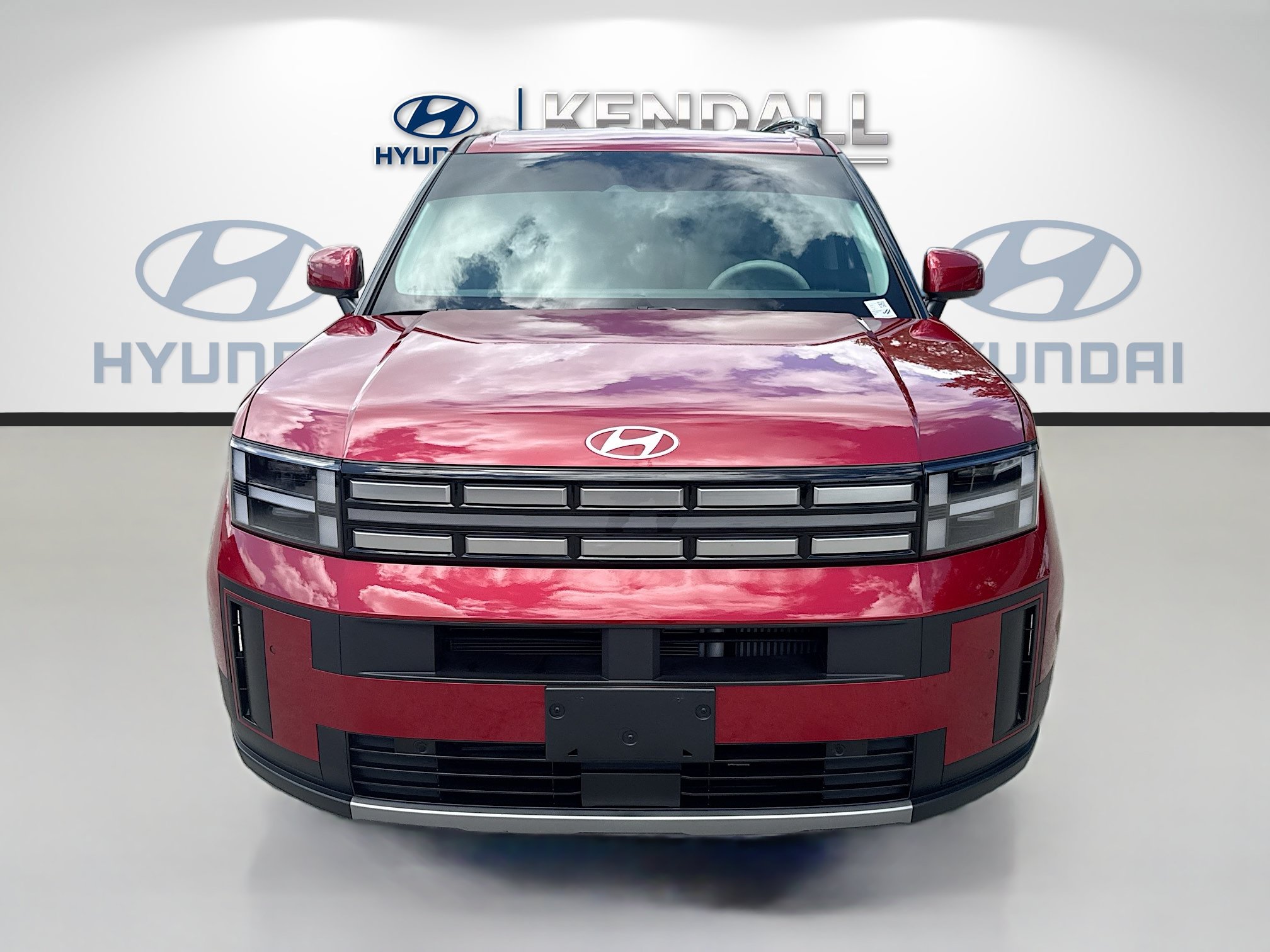 Used 2024 Hyundai Santa Fe SEL FWD image 2