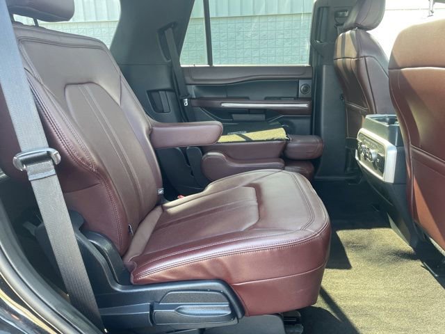 Used 2023 Ford Expedition Limited AWD/4WD image 16