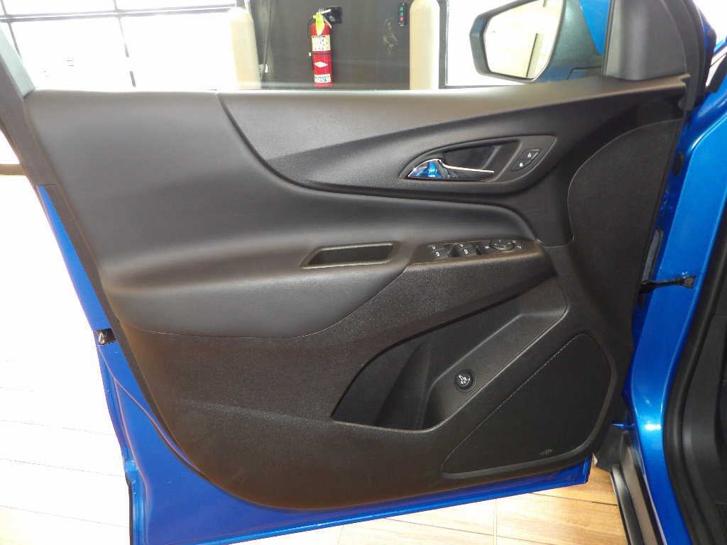 Used 2024 Chevrolet Equinox LT w/ LPO, Floor Liner Package FWD image 23