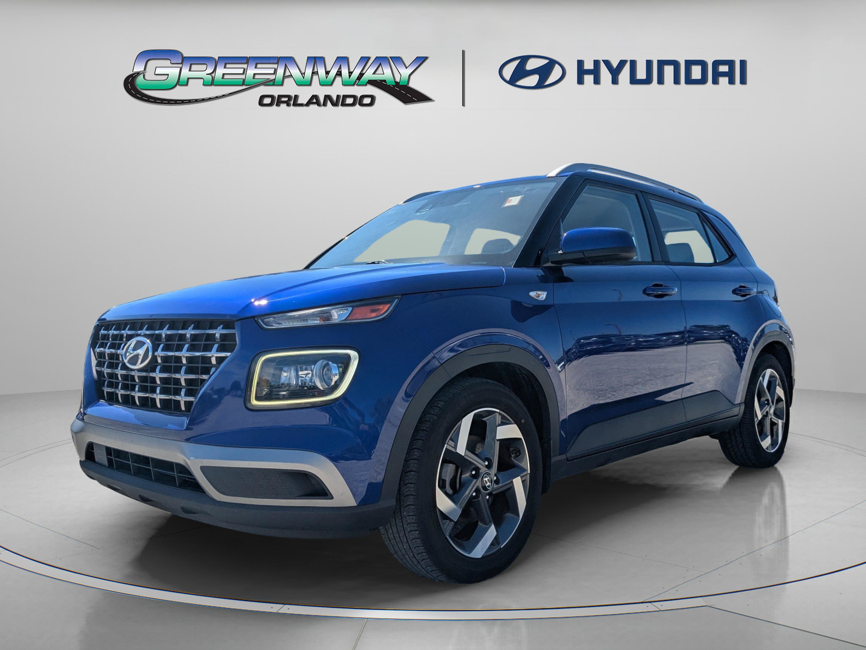 Certified 2022 Hyundai Venue Limited FWD image 4