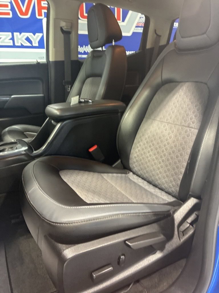 Used 2018 Chevrolet Colorado Z71 AWD/4WD image 14
