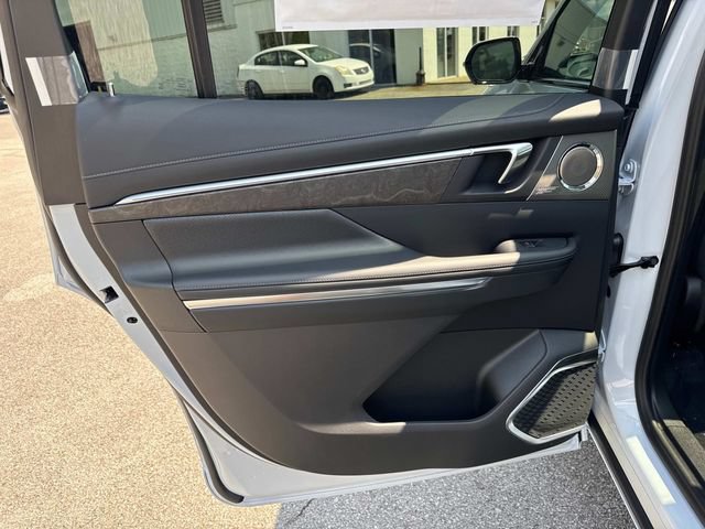 New 2027 Buick Enclave Avenir w/ LPO, Illumination Package FWD image 15