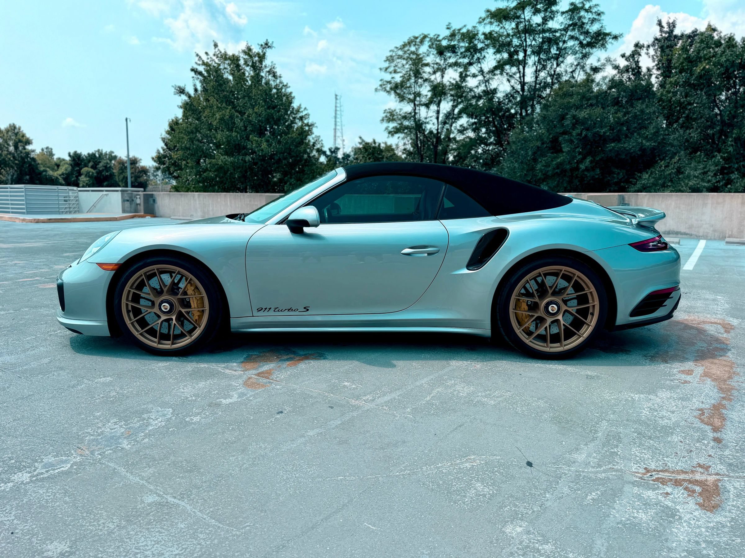 Used 2017 Porsche 911 Turbo S AWD/4WD image 15