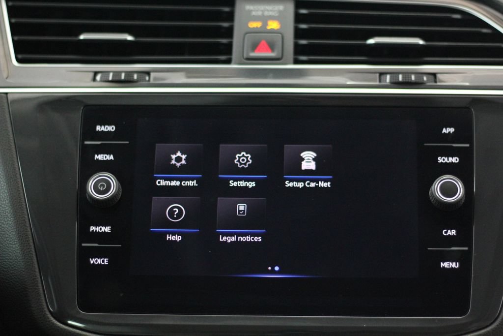 Used 2021 Volkswagen Tiguan SE w/ Panoramic Sunroof Package AWD/4WD image 21
