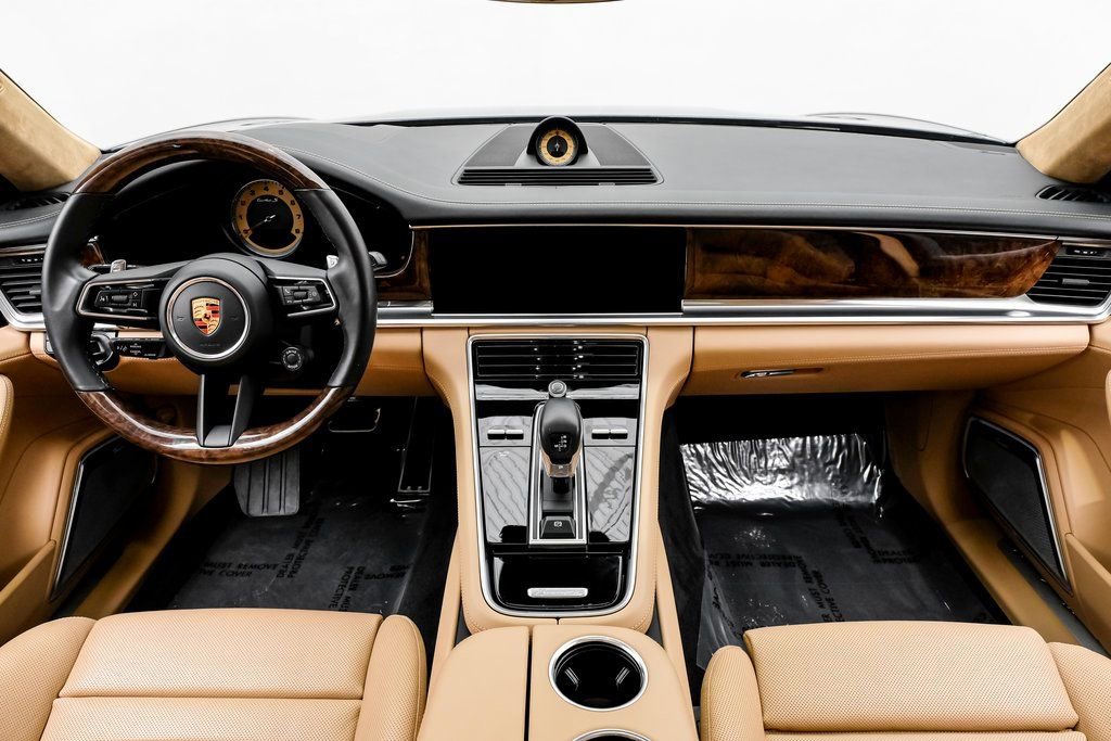 Used 2022 Porsche Panamera Turbo S image 11