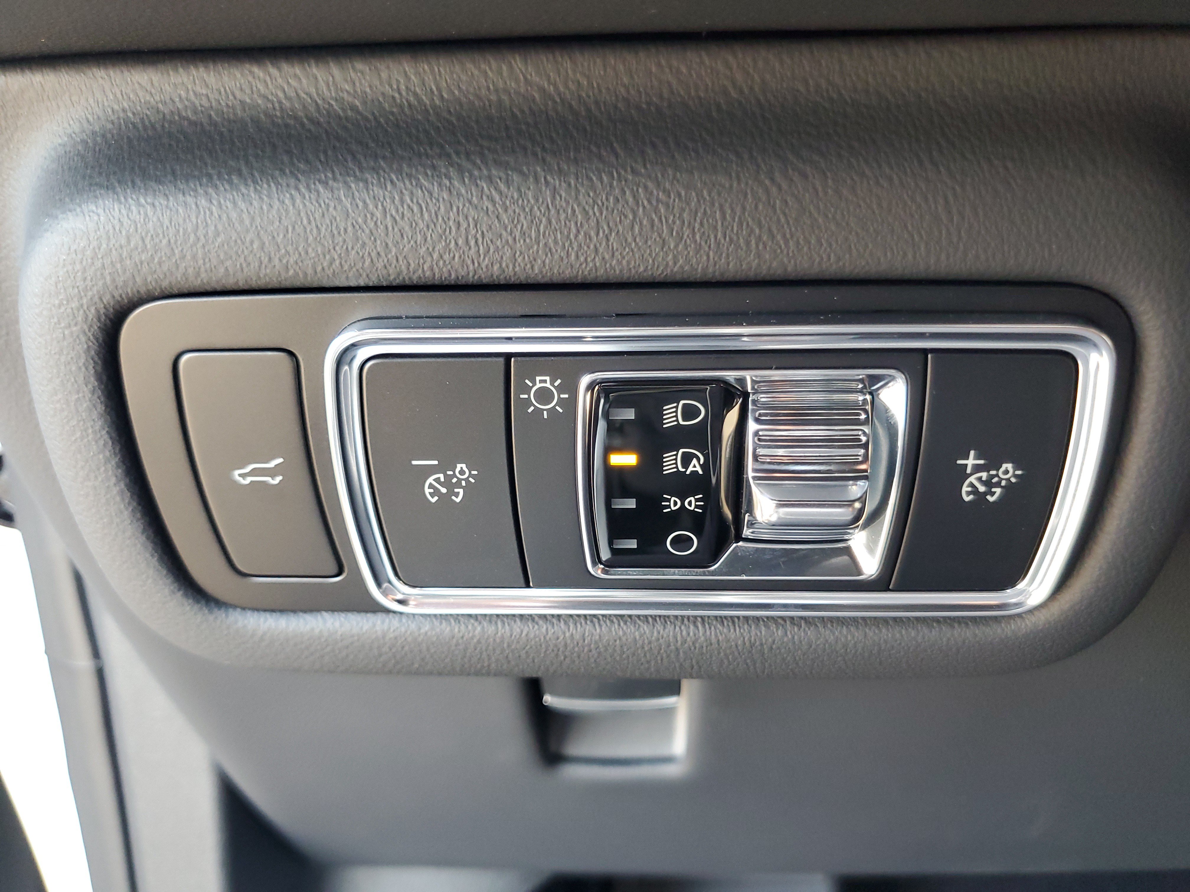 New 2026 Lincoln Nautilus Premier w/ Equipment Group 102A AWD/4WD image 14
