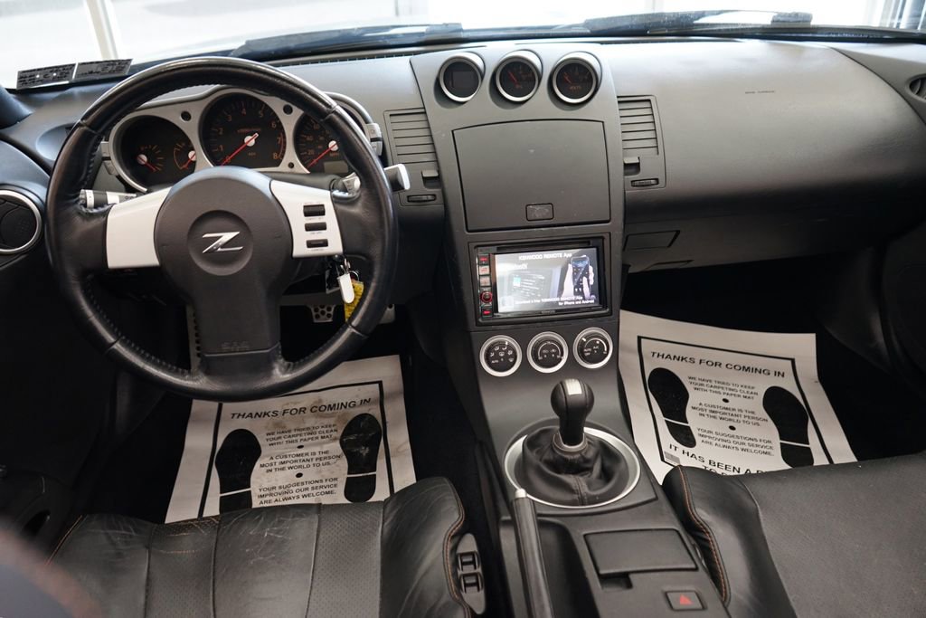 Used 2004 Nissan 350Z Touring RWD image 42