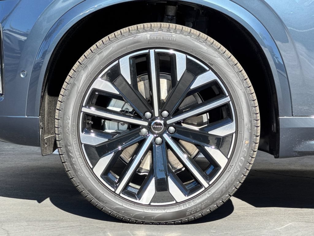 New 2026 Volvo XC90 B6 Plus w/ Protection Package Premier AWD/4WD image 26
