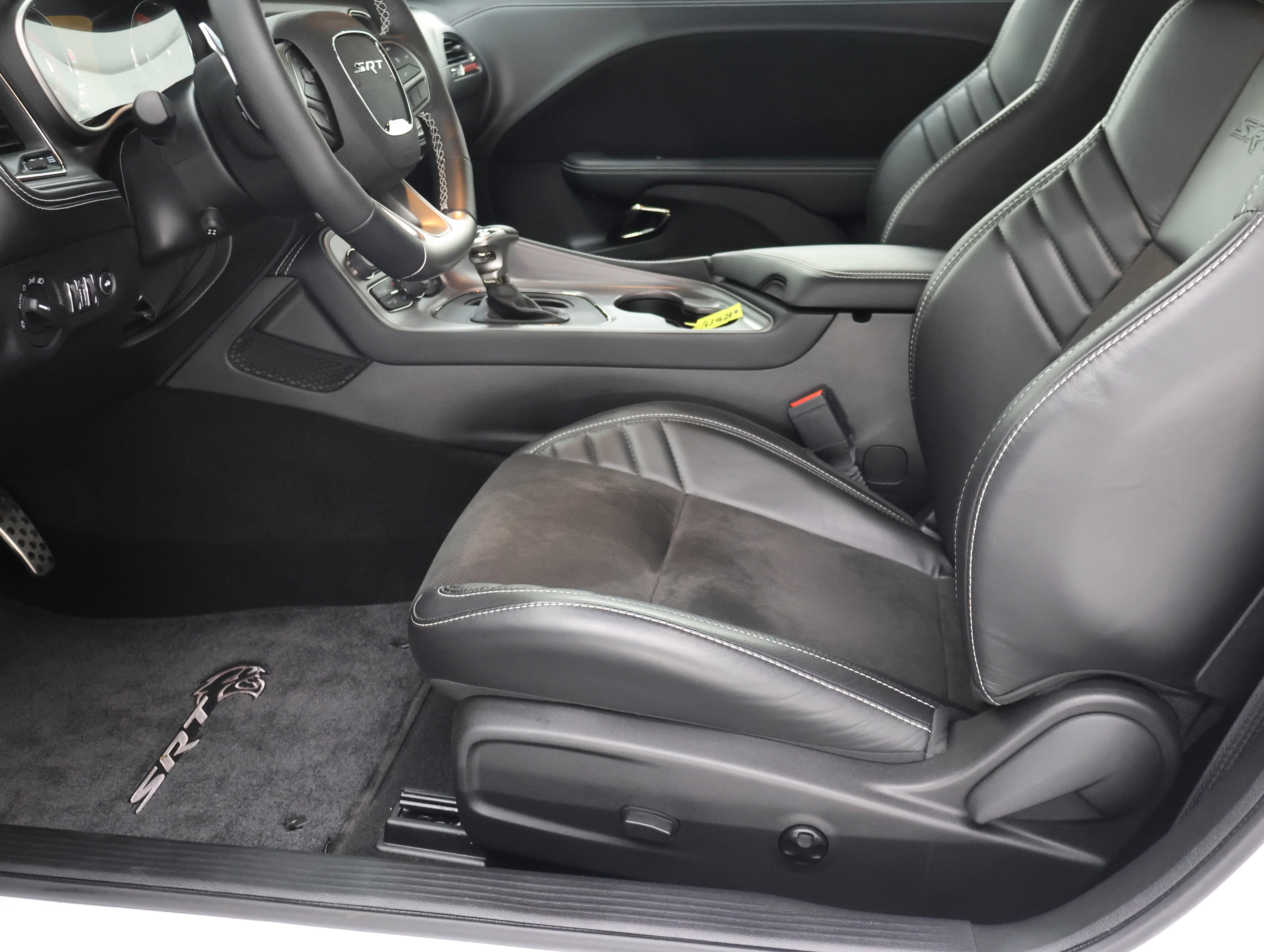 Used 2023 Dodge Challenger SRT Hellcat RWD image 8