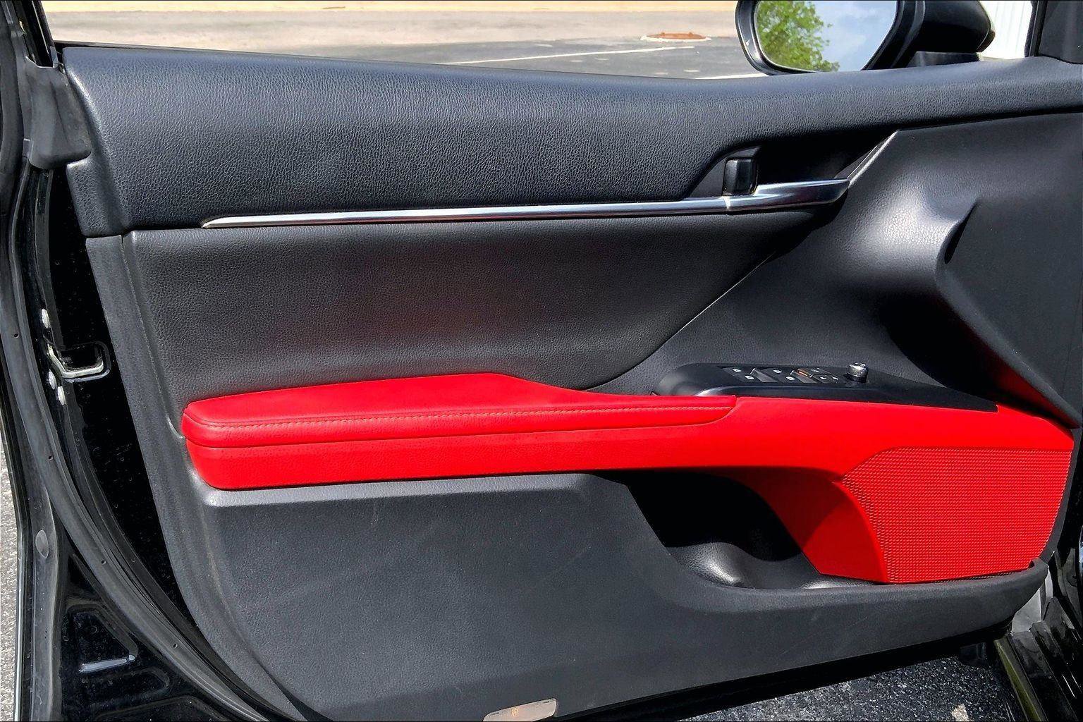 Used 2019 Toyota Camry XSE FWD image 22
