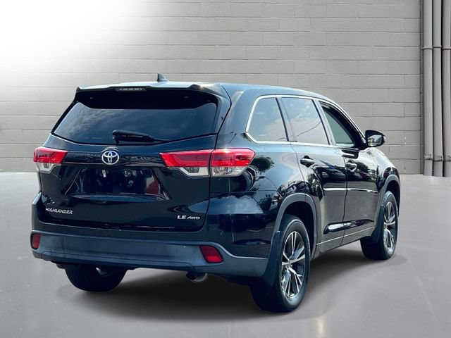 Used 2018 Toyota Highlander Plus AWD/4WD image 6